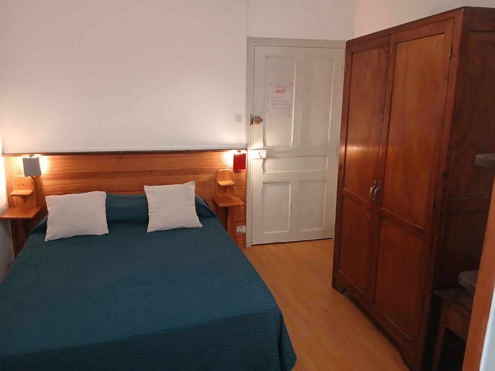 Du Prieure Inn Saint-Andre-de-Rosans